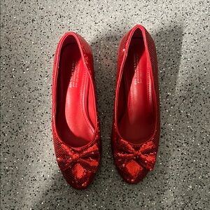 Like new condition! Only worn once